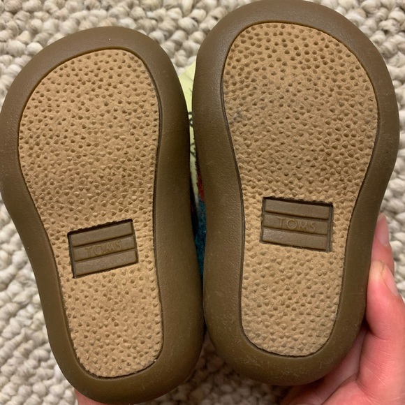 NWT Toms Tiny Slipper - Picture 3 of 4